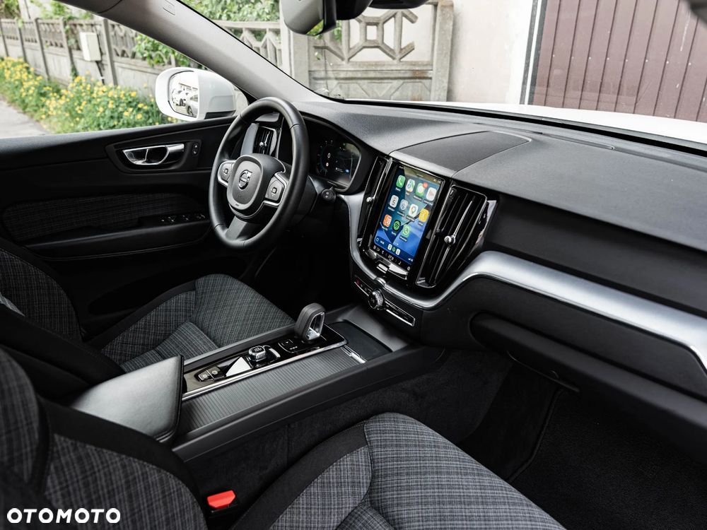 Volvo XC 60 B4 D Core - 25