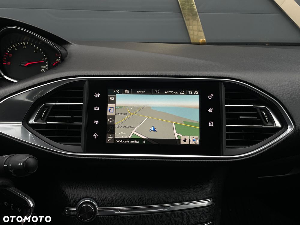 Peugeot 308 1.6 BlueHDi Allure S&S - 18