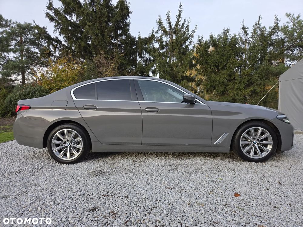 BMW Seria 5 520d Efficient Dynamics Sport Line sport - 3