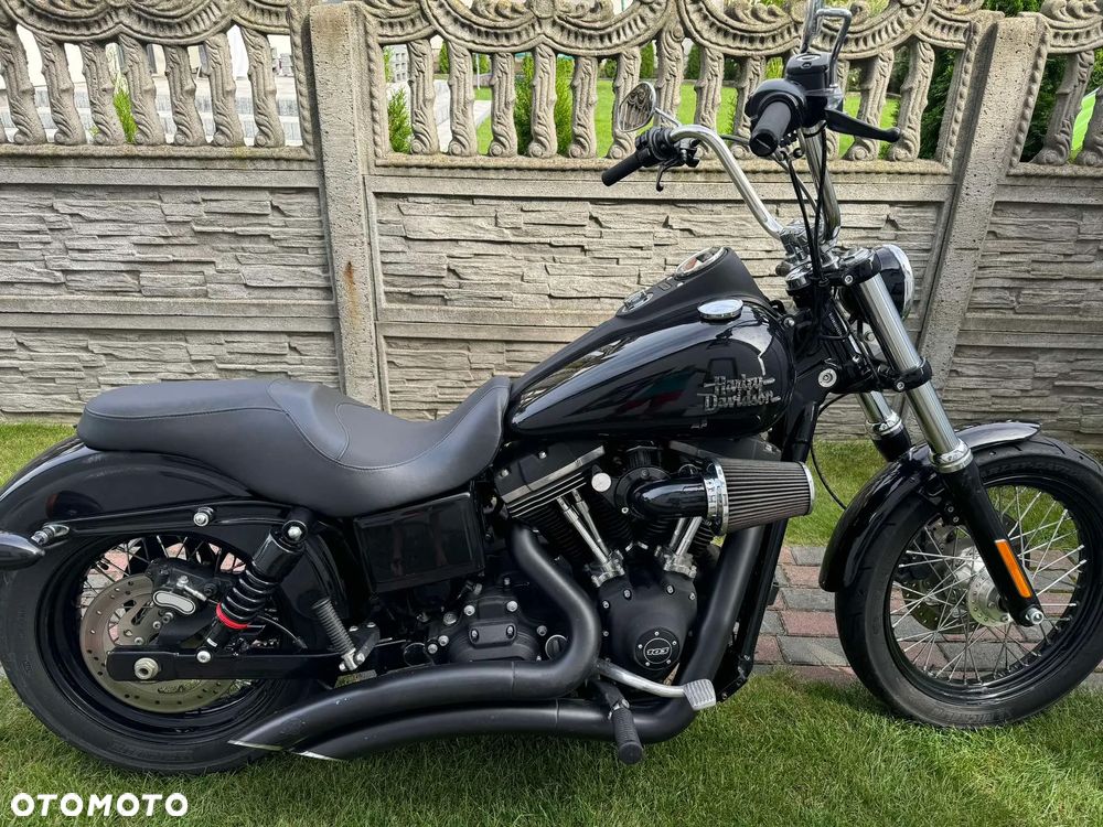 Harley-Davidson Dyna Street Bob - 5