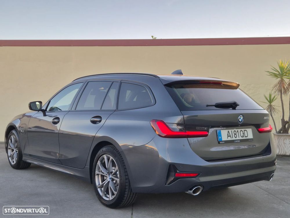 BMW 320 e Touring Line Luxury Auto - 14