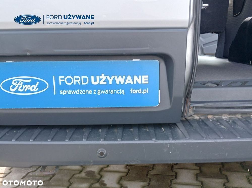 Ford Transit - 25