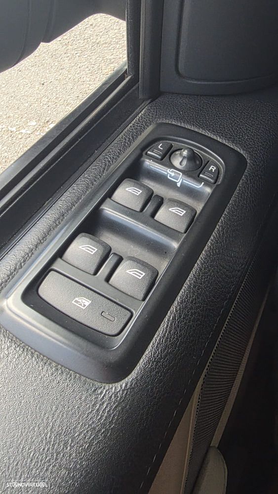 Land Rover Range Rover Sport 3.0 TDV6 HSE - 12