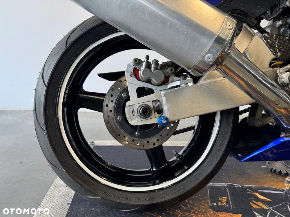 Yamaha R6 - 16