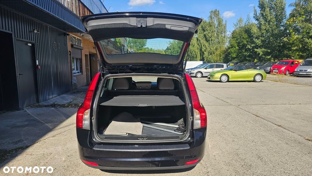 Volvo V50 1.6D DRIVe Momentum - 10