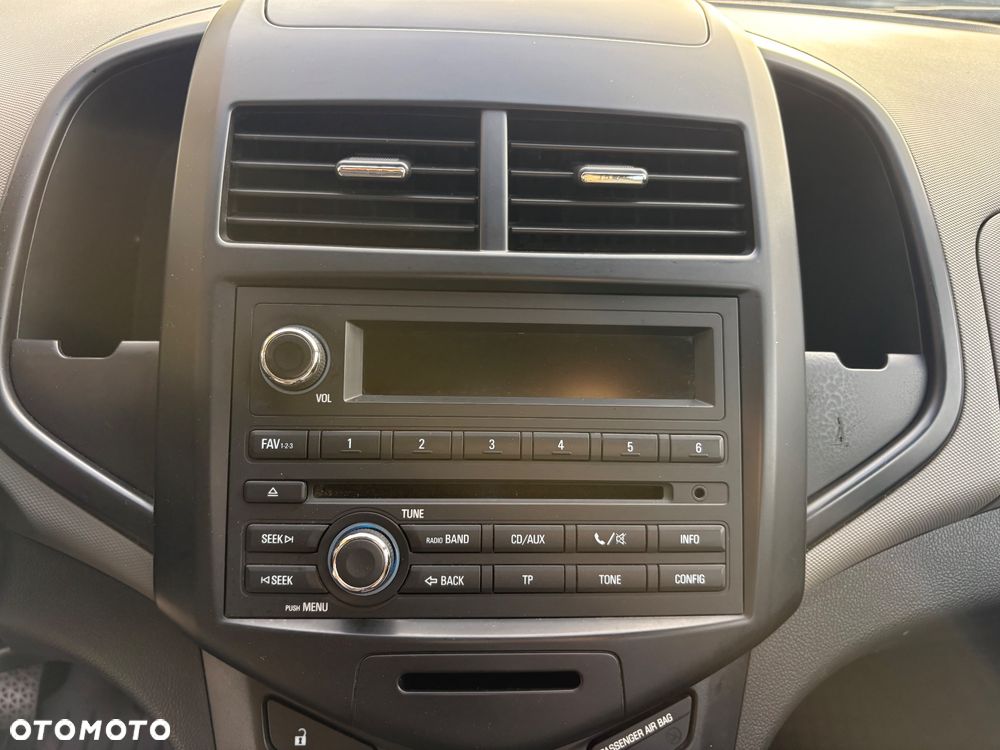 Chevrolet Aveo - 18