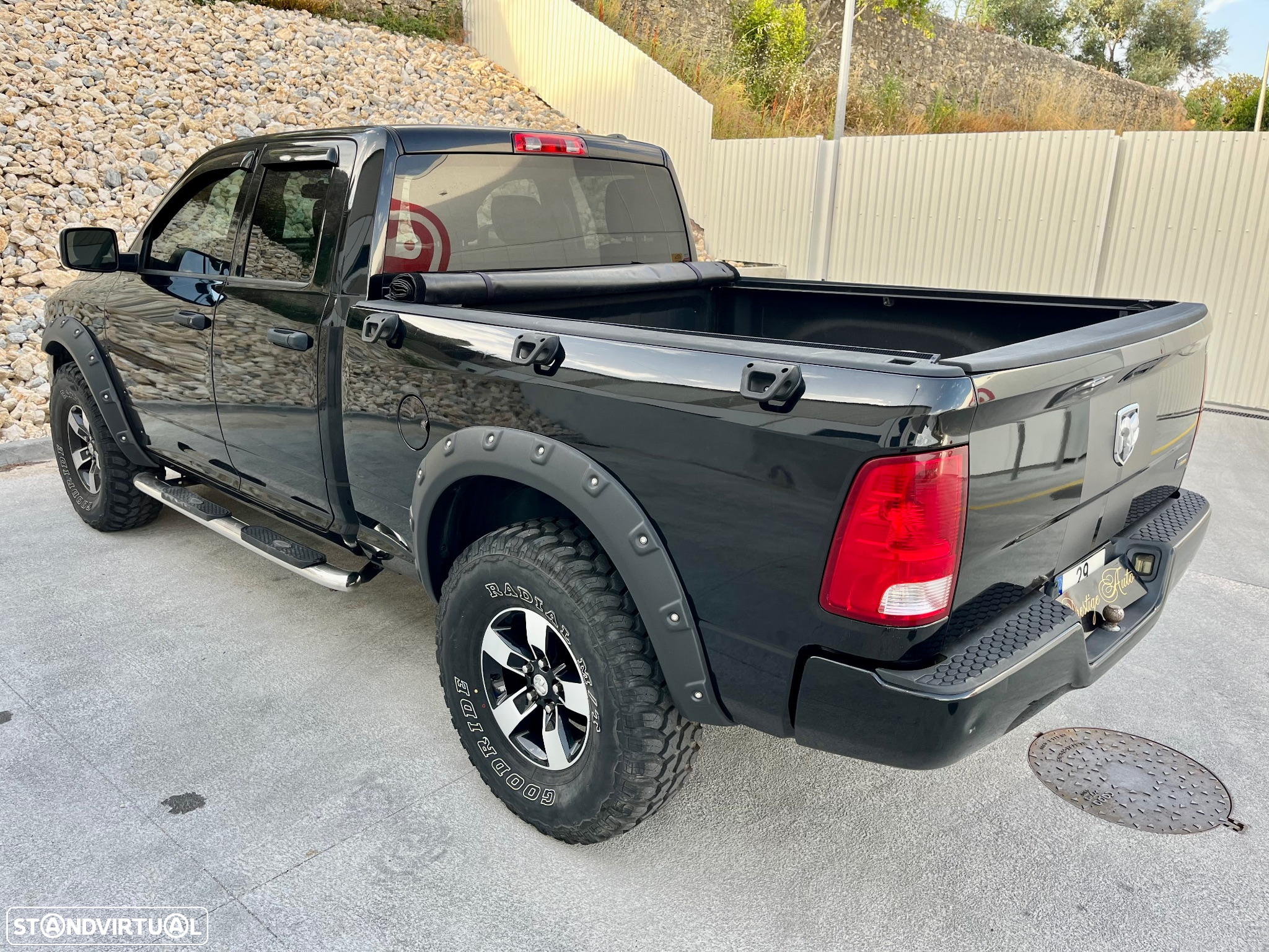 Dodge RAM - 17