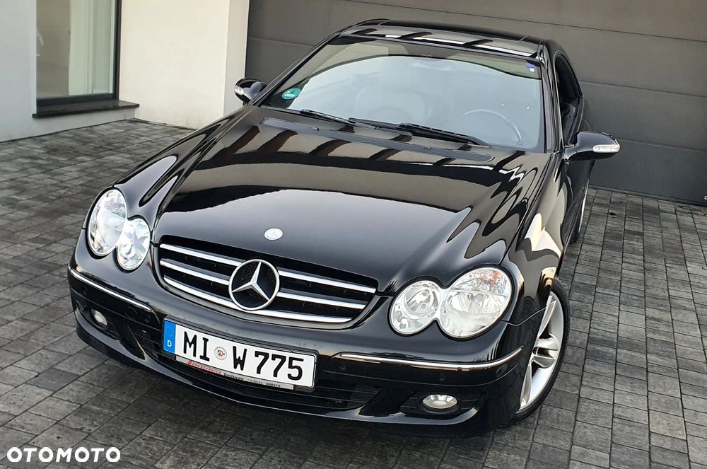 Mercedes-Benz CLK - 15