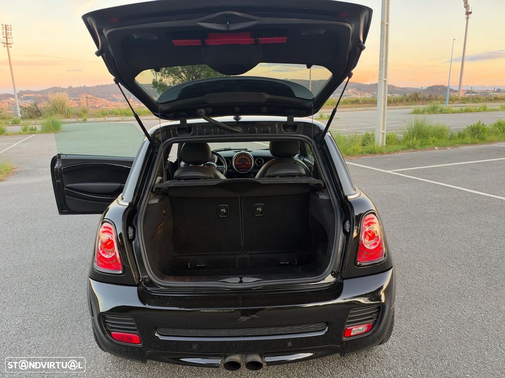 MINI Coupé John Cooper Works - 18