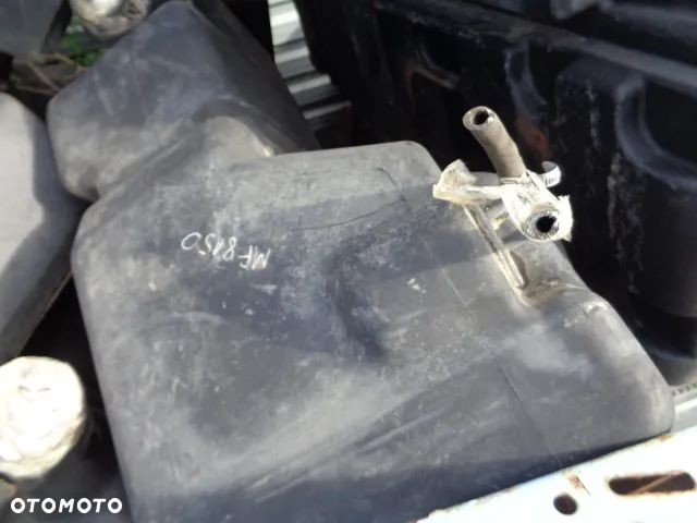 Zbiornik paliwa dolny Massey Ferguson 8150 - 3