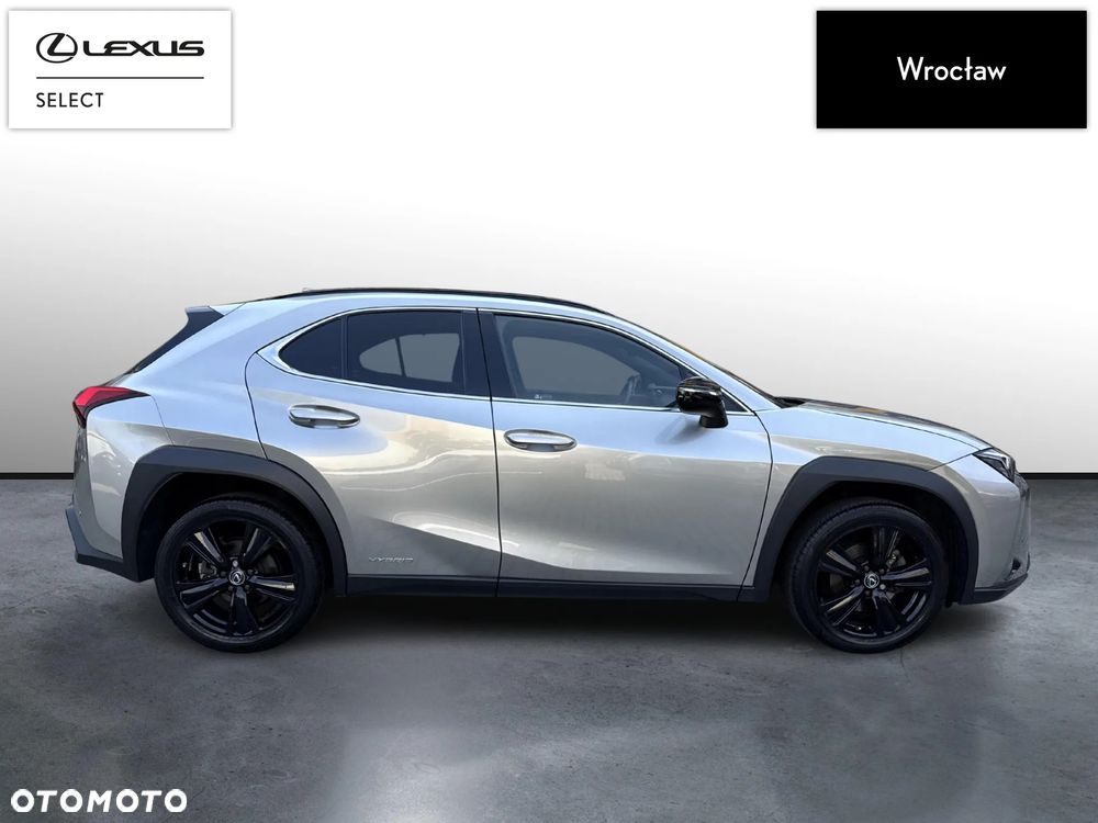 Lexus UX - 6