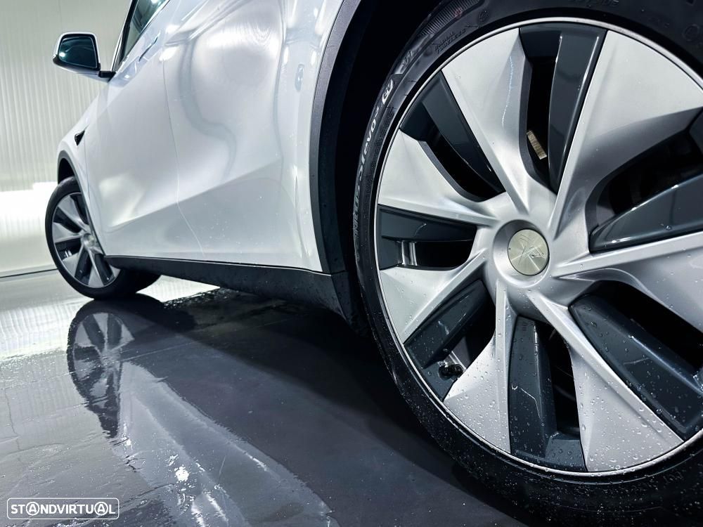 Tesla Model Y Standard - 8
