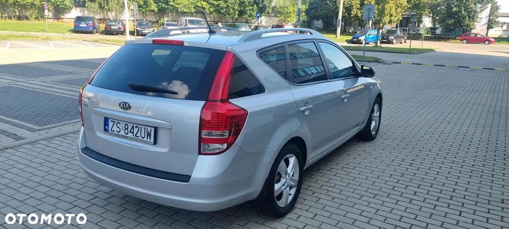 Kia Ceed 1.4 CVVT Attract - 3