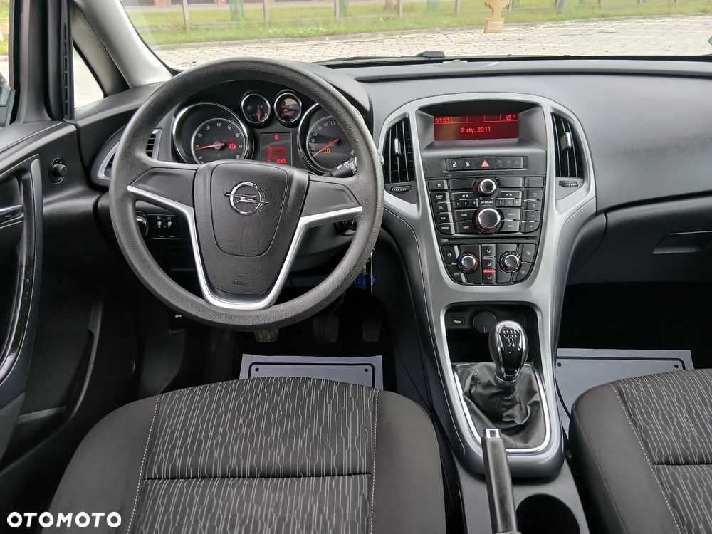 Opel Astra 1.6 Style - 12