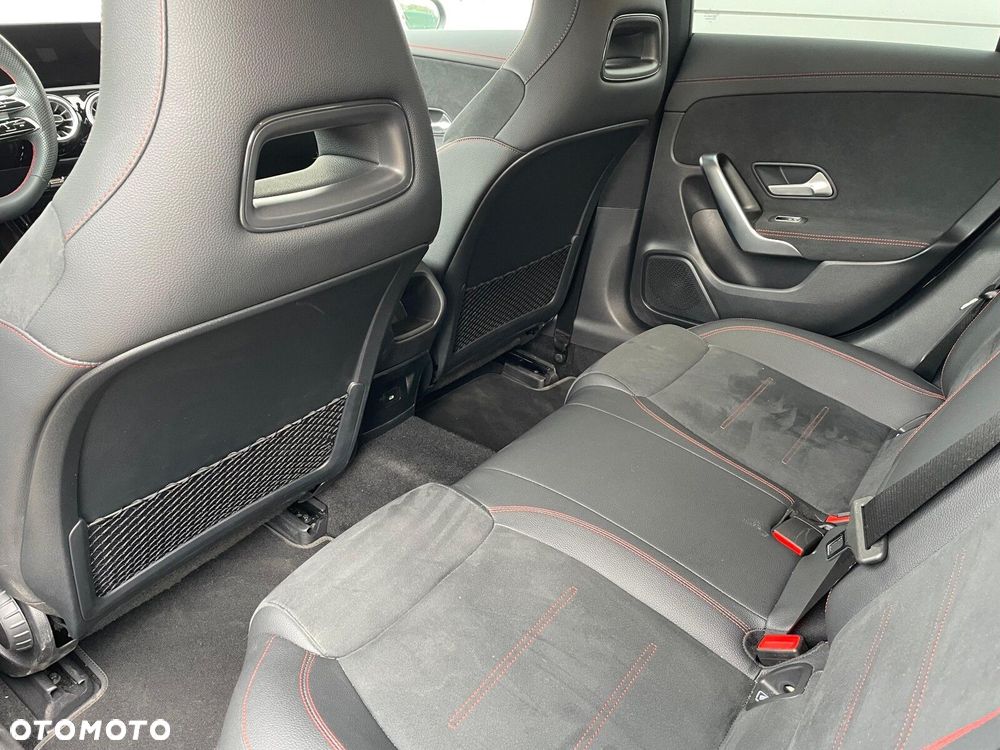 Mercedes-Benz CLA 200 AMG Line 7G-DCT - 10