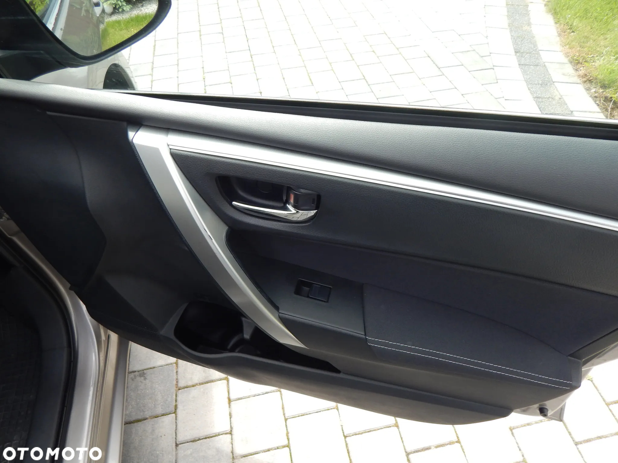 Toyota Corolla 1.6 Comfort MS - 22
