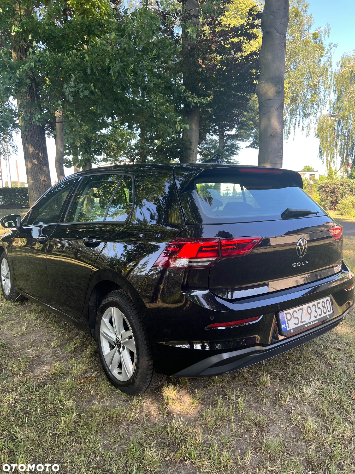 Volkswagen Golf VIII 1.5 eTSI EVO Active DSG - 9