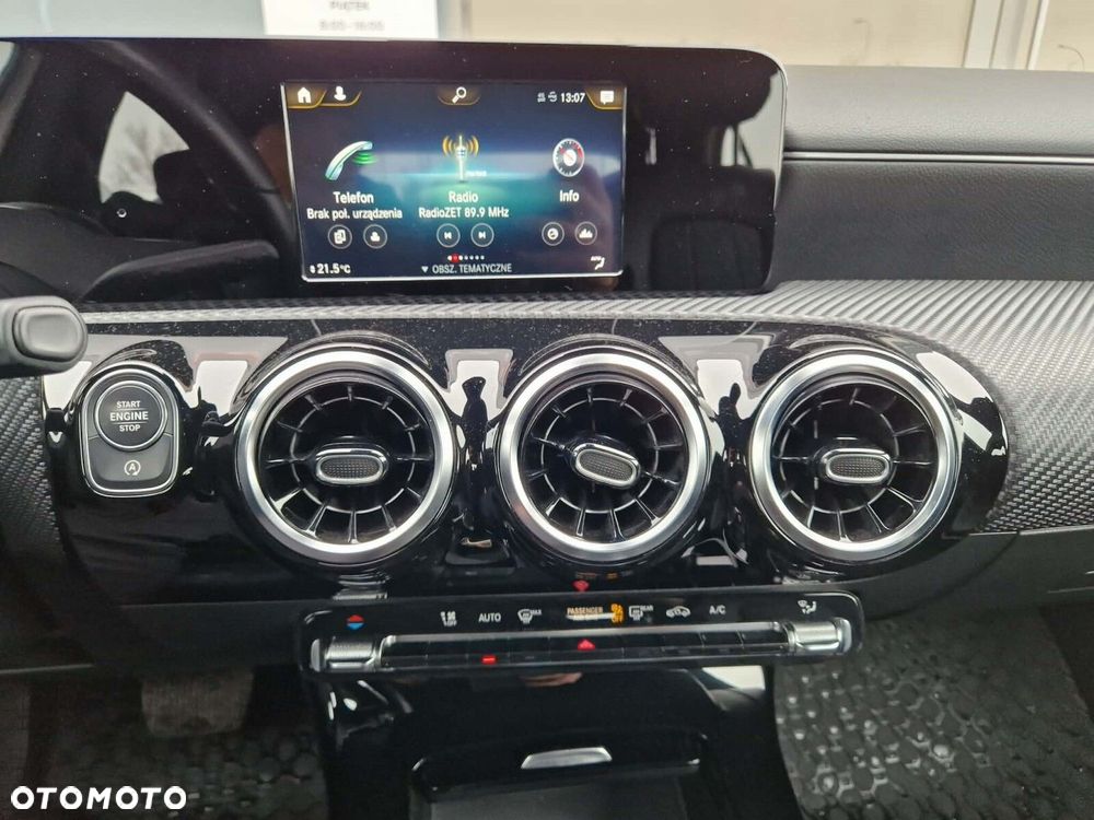Mercedes-Benz Klasa A 180 Style 7G-DCT - 24
