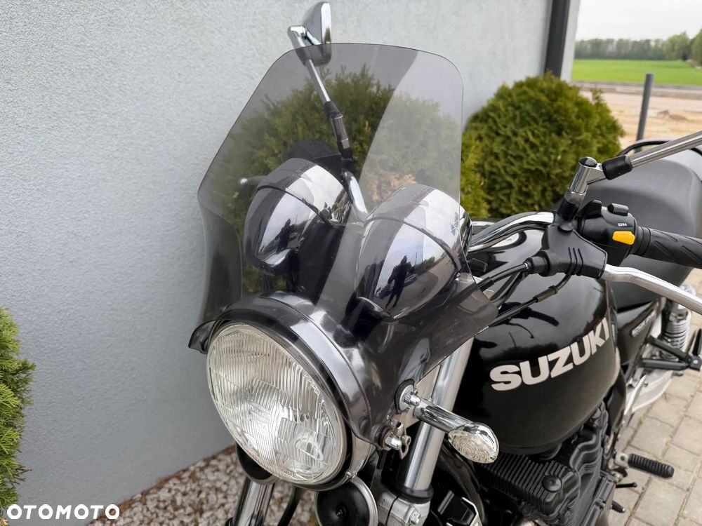 Suzuki GSX - 36