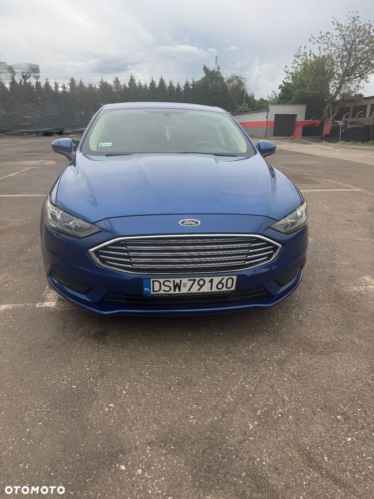 Ford Fusion - 10