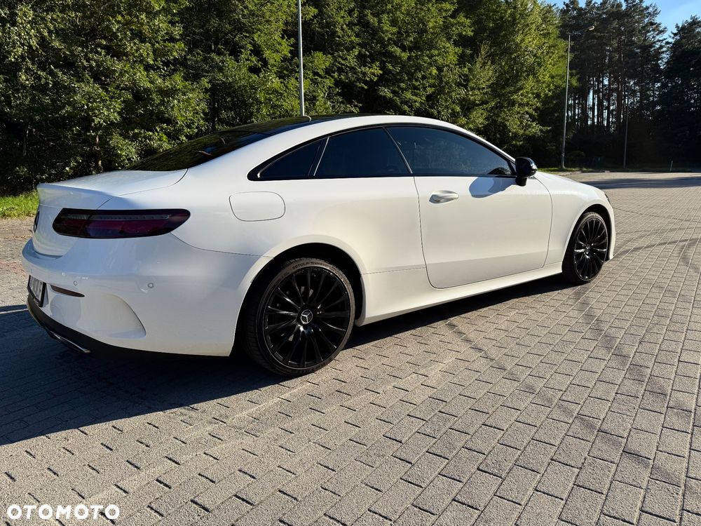 Mercedes-Benz Klasa E 200 9G-TRONIC - 4