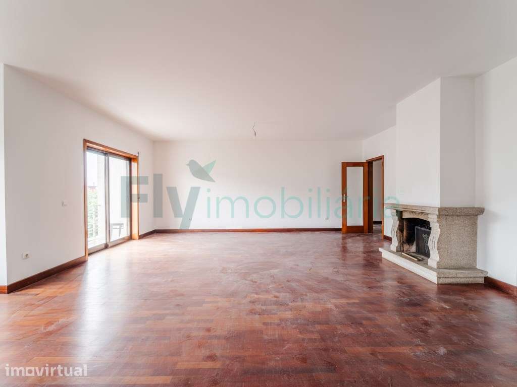 Excelente Apartamento T4 com Suite e Lugar de Garagem para 2 Carros - Grande imagem: 3/46