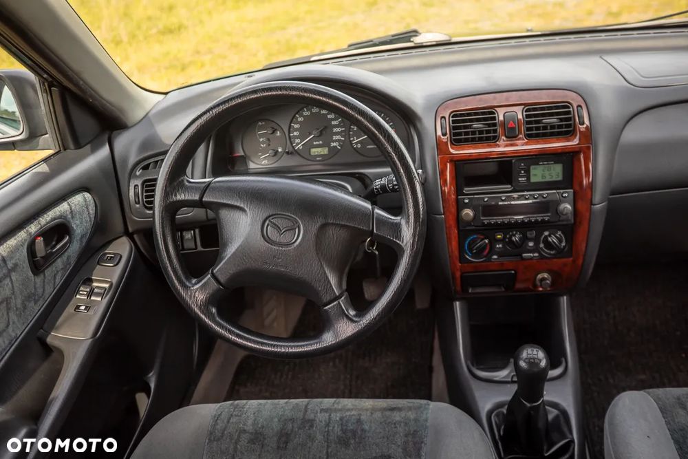 Mazda 626 2.0 - 27