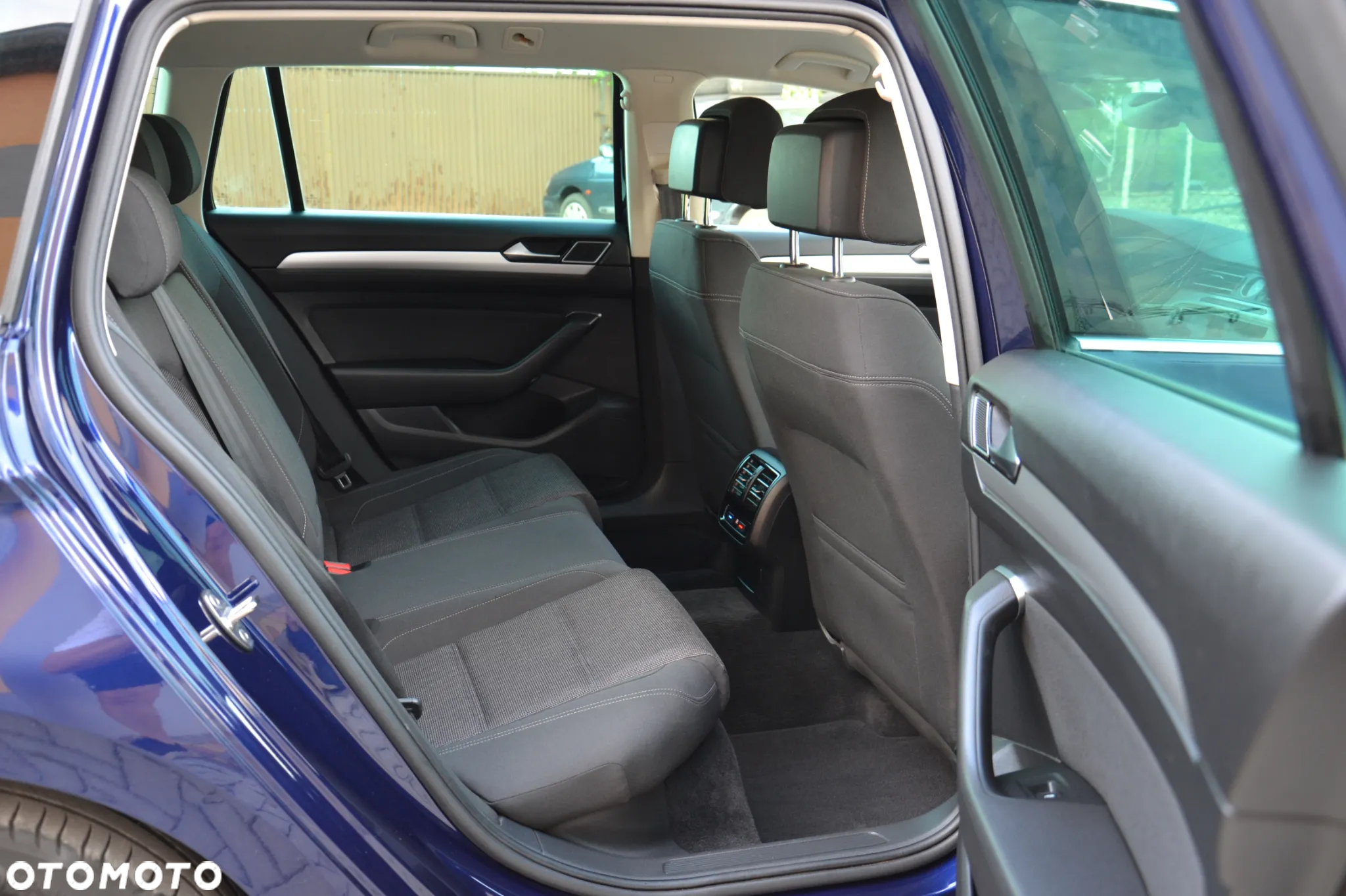 Volkswagen Passat Variant 2.0 TDI DSG (BlueMotion Technology) Comfortline - 40