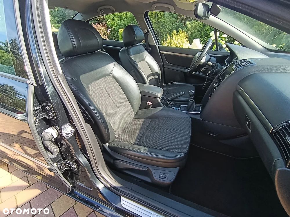 Peugeot 407 - 27