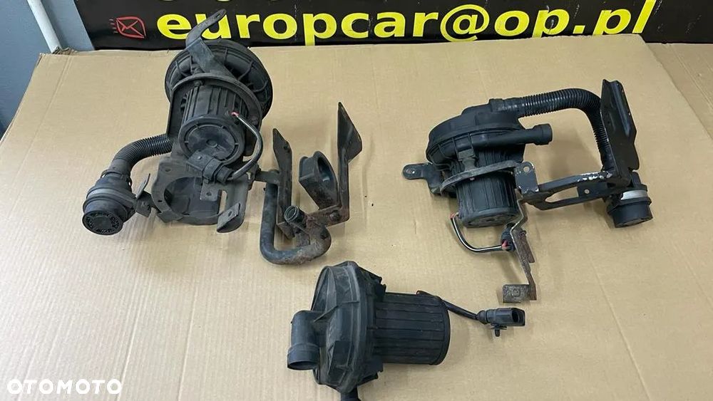VW PHAETON 3.2 V6 POMPA 3D0131083C 3D0131085C - 1