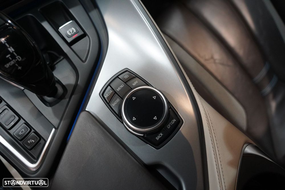 BMW i8 - 25