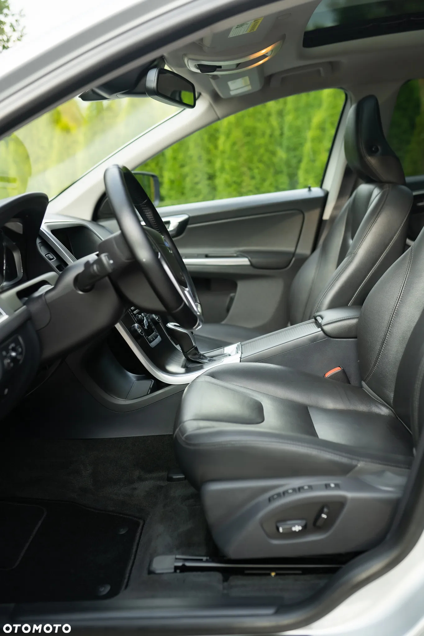 Volvo XC 60 T5 Drive-E Momentum - 16