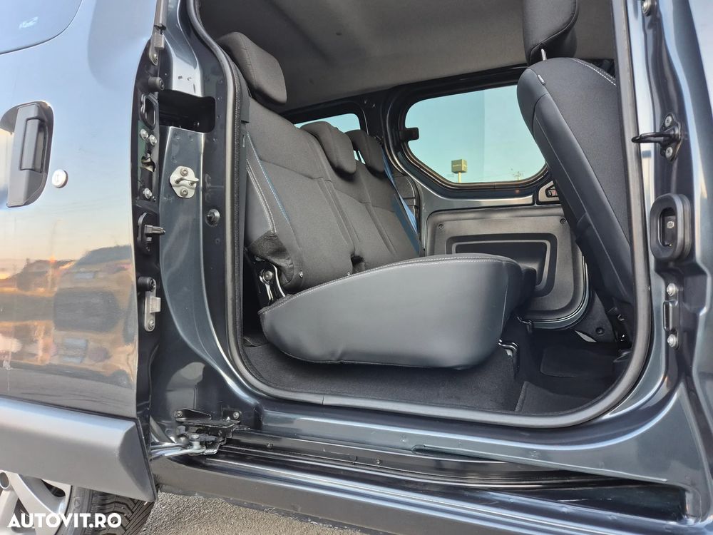 Dacia Dokker dCi 90 Stepway - 12