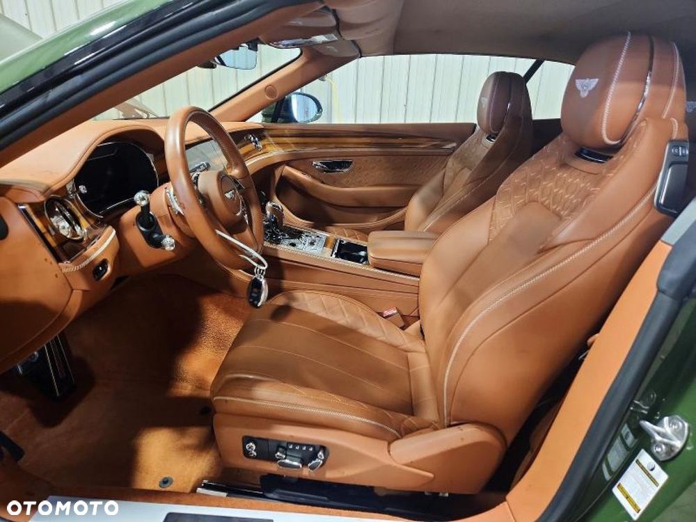 Bentley Continental GT - 7