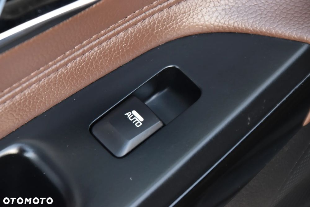 Kia Ceed - 16