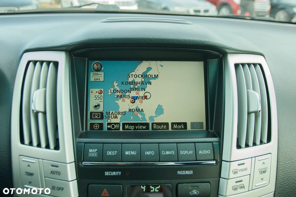 Lexus RX 400h Prestige + - 29