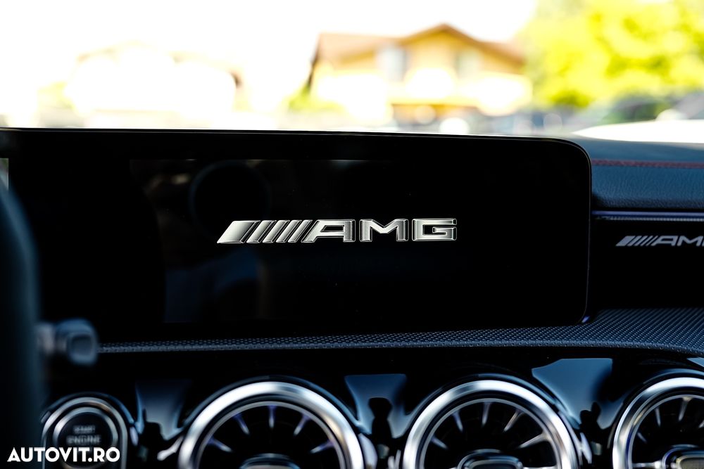 Mercedes-Benz CLA 45 AMG 4Matic+ AMG Speedshift 8G-DCT - 33