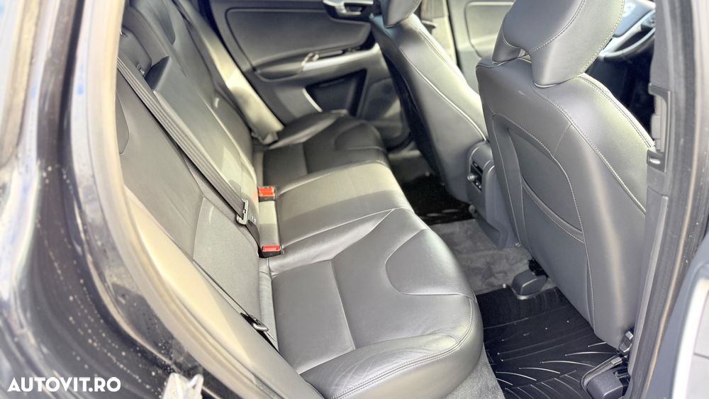 Volvo XC 60 D4 VEA Start-Stop Momentum - 37