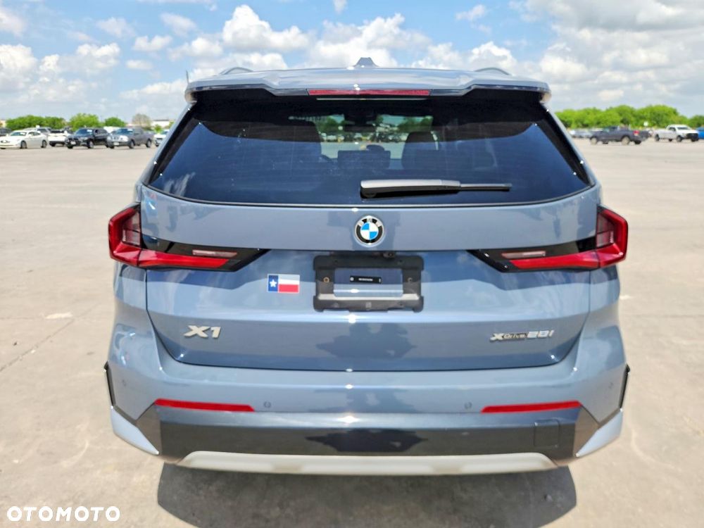 BMW X1 xDrive25i M Sport - 6