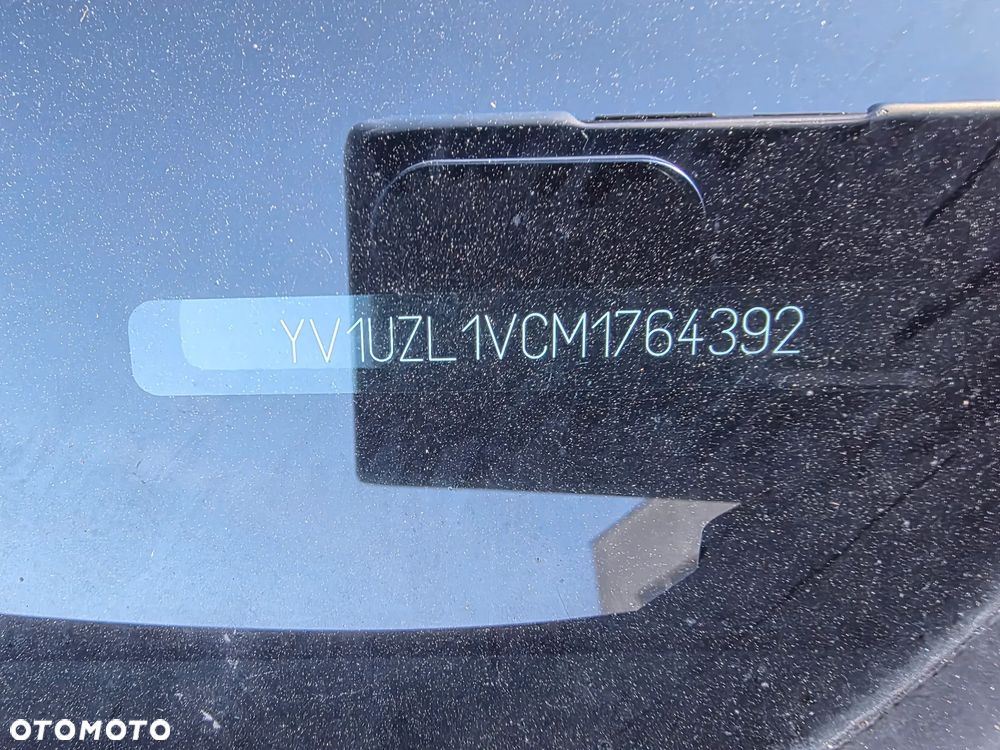 Volvo XC 60 B5 B AWD Momentum - 17