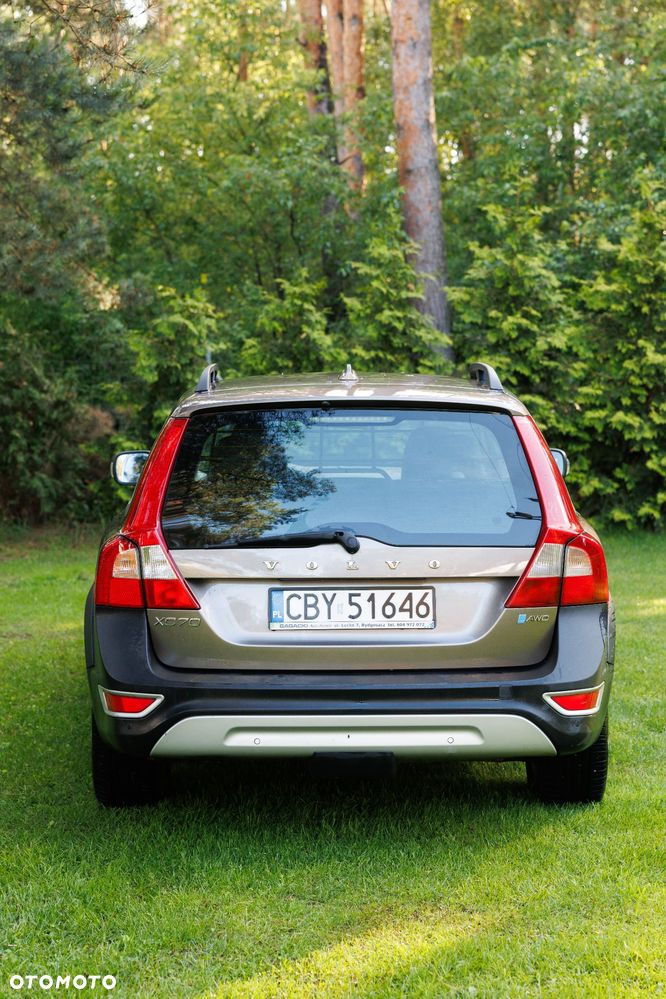 Volvo XC 70 2.4D AWD Momentum - 10