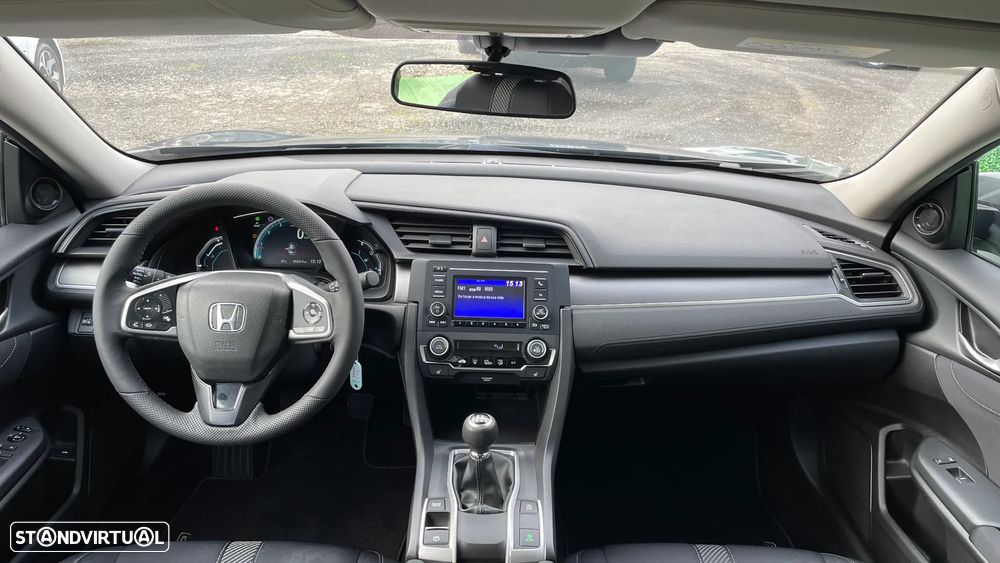 Honda Civic 1.5 i-VTEC Comfort - 9