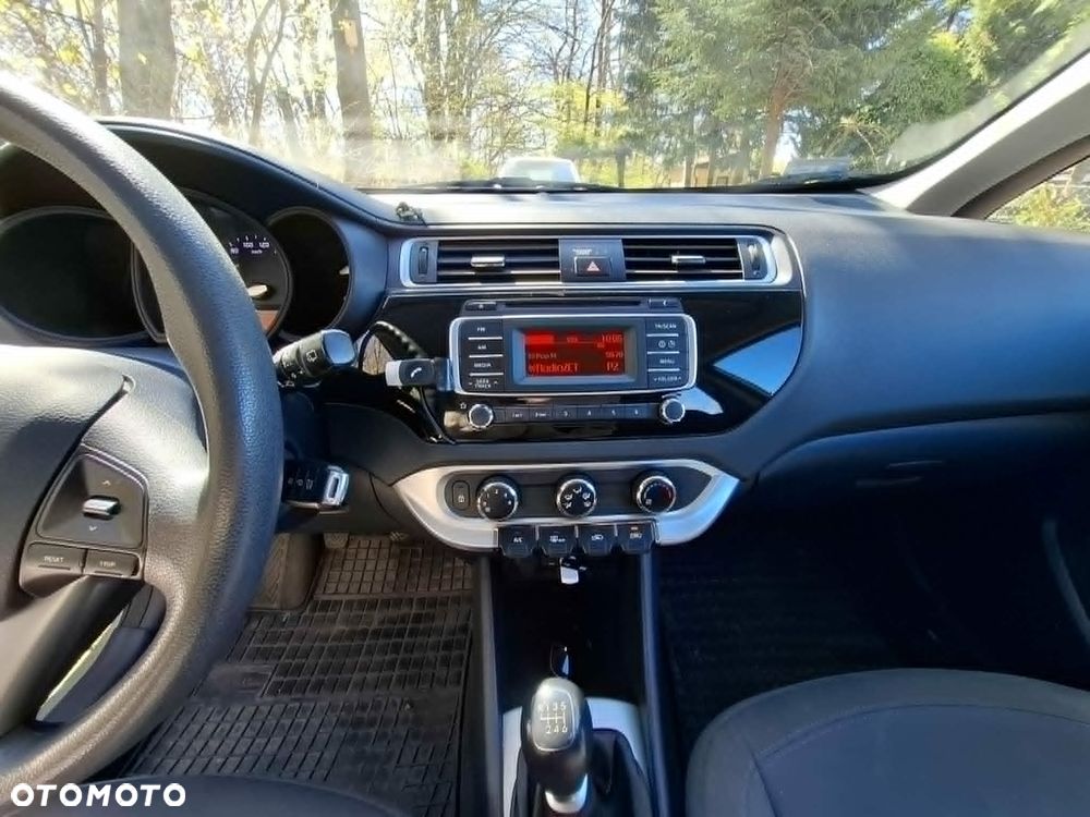 Kia Rio 1.1 crdi L - 9