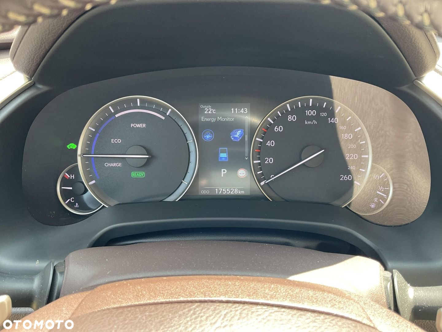 Lexus RX 450h Business Edition - 28