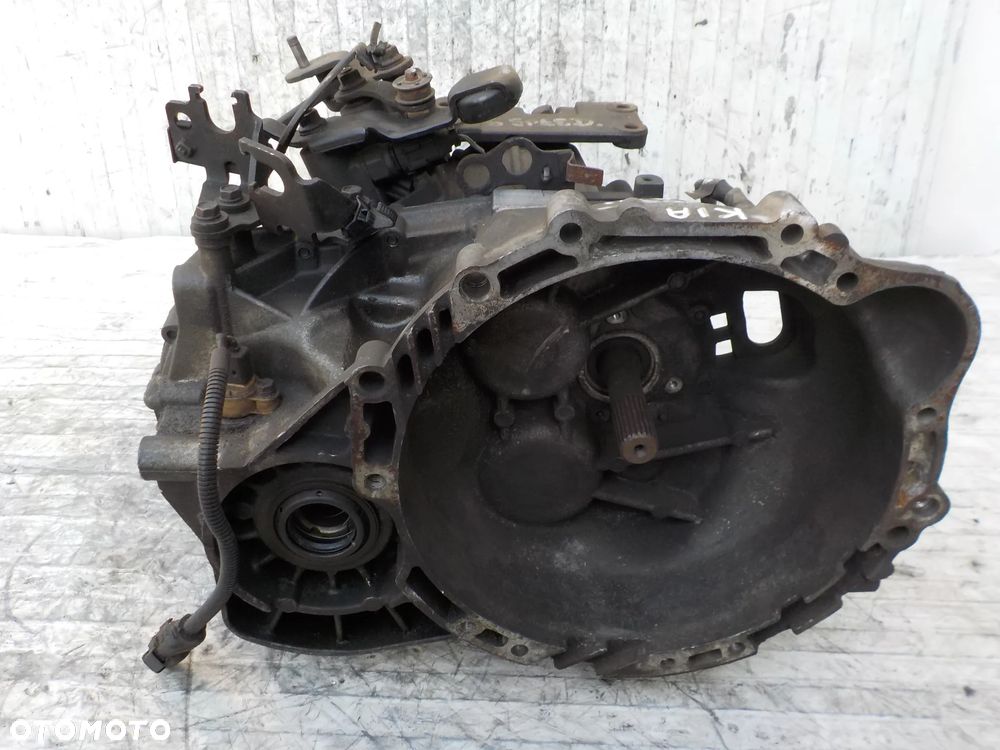 KIA CARENS 2.0 CRDI SKRZYNIA BIEGÓW MANUALNA S720J0 - 2