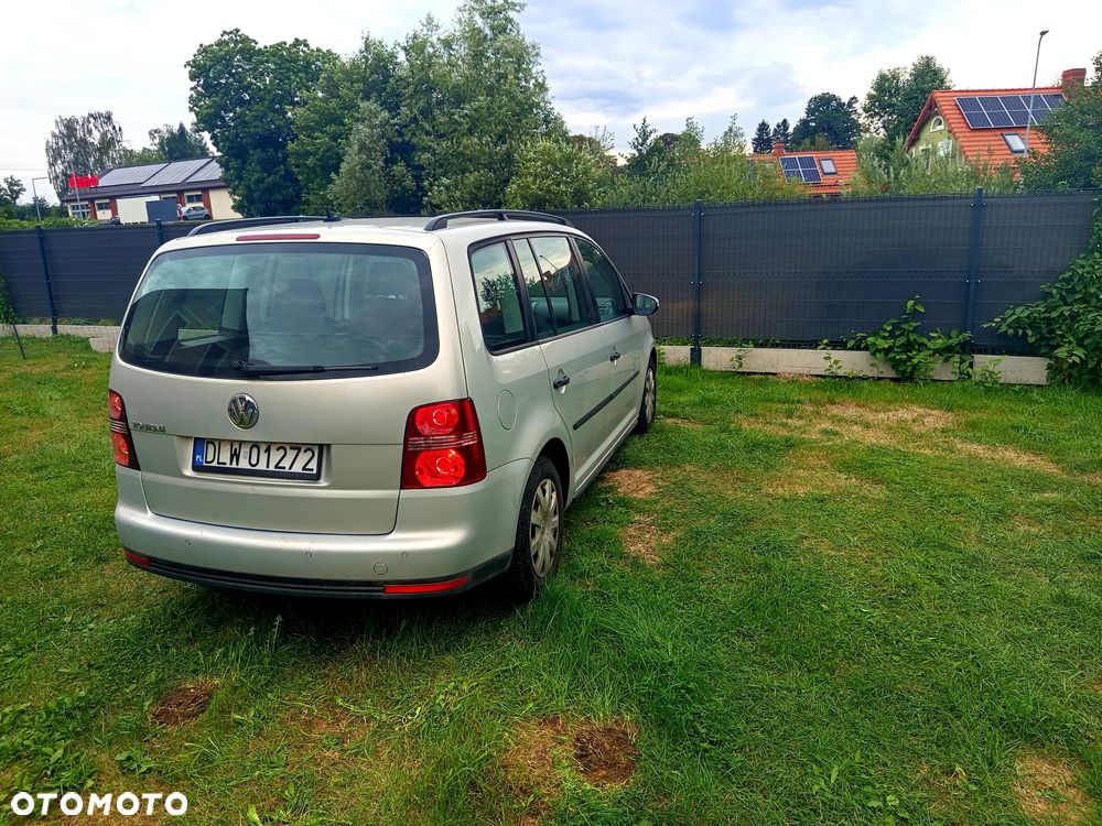 Volkswagen Touran 1.9 TDI DPF Blue Motion Conceptline - 15