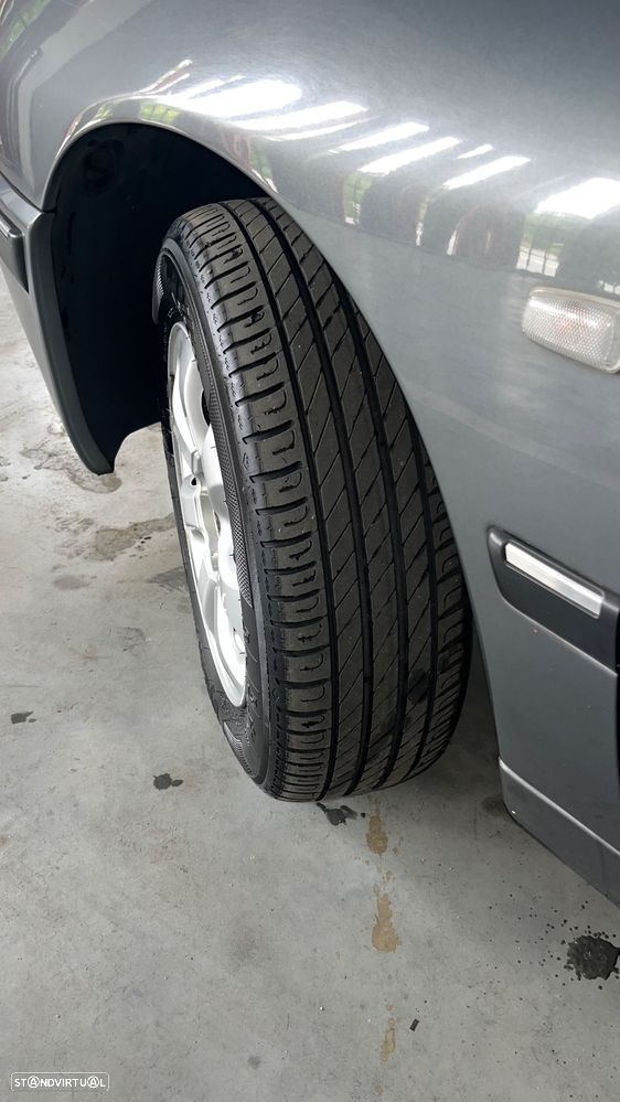 Peugeot 406 1.8 Executive - 2