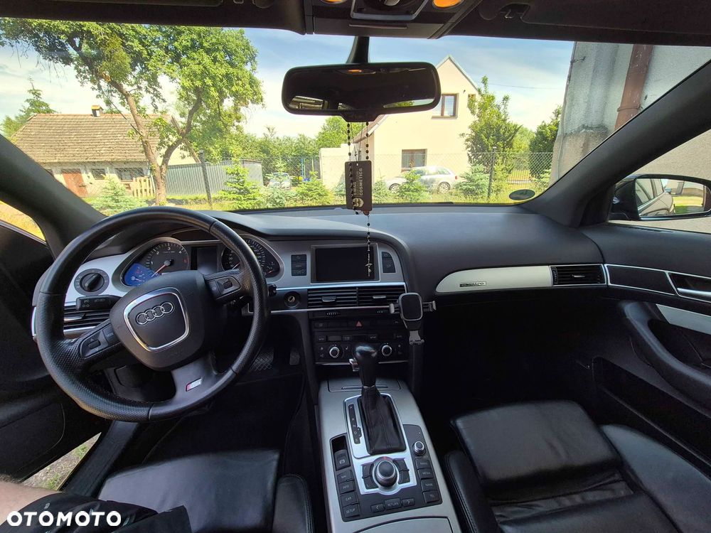 Audi A6 Avant - 16