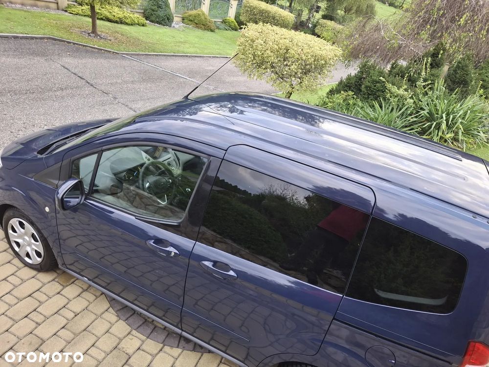 Ford Tourneo Courier 1.0 EcoBoost Ambiente - 9