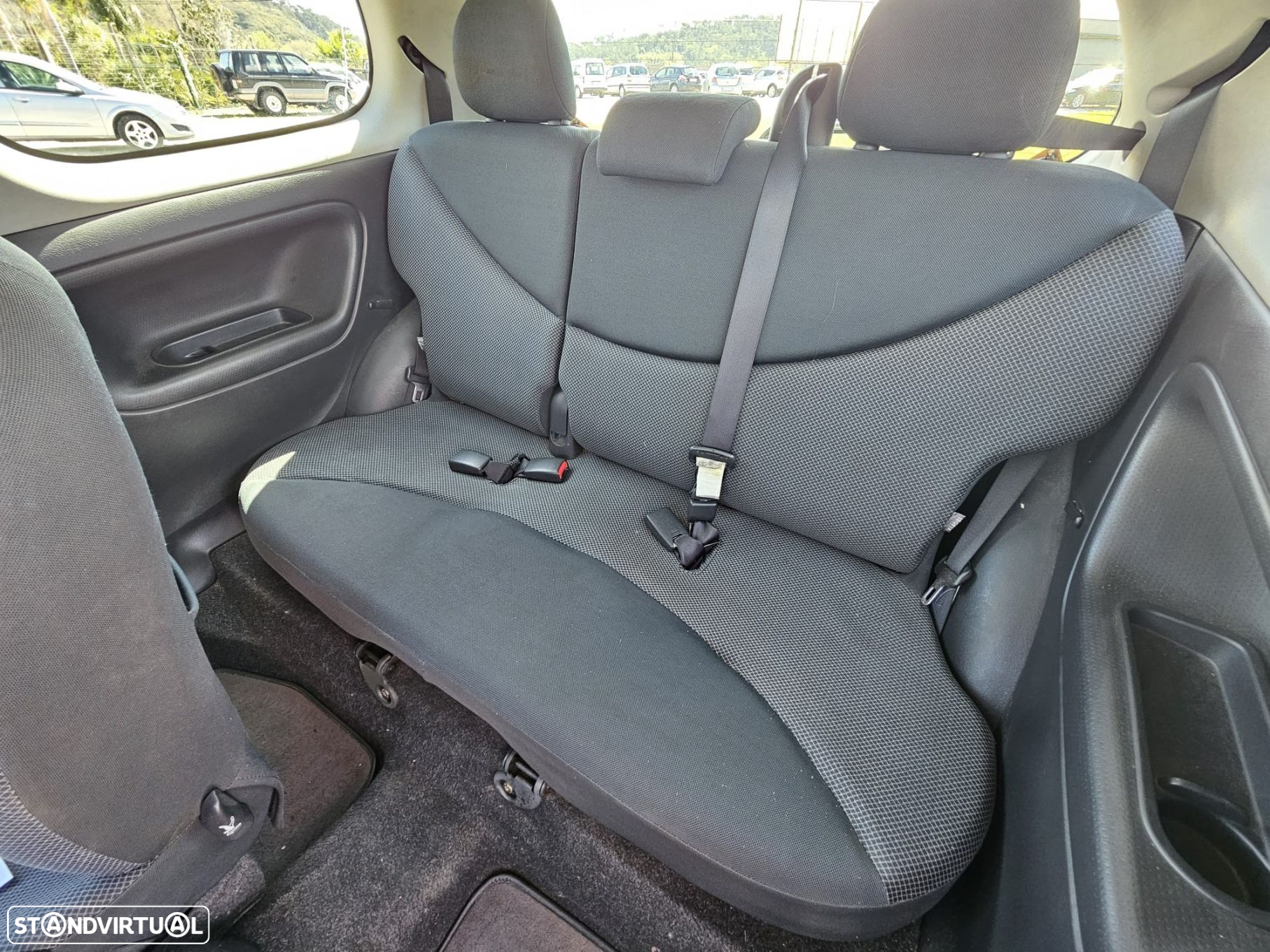 Toyota Yaris 1.0 MMT Final Edition - 16